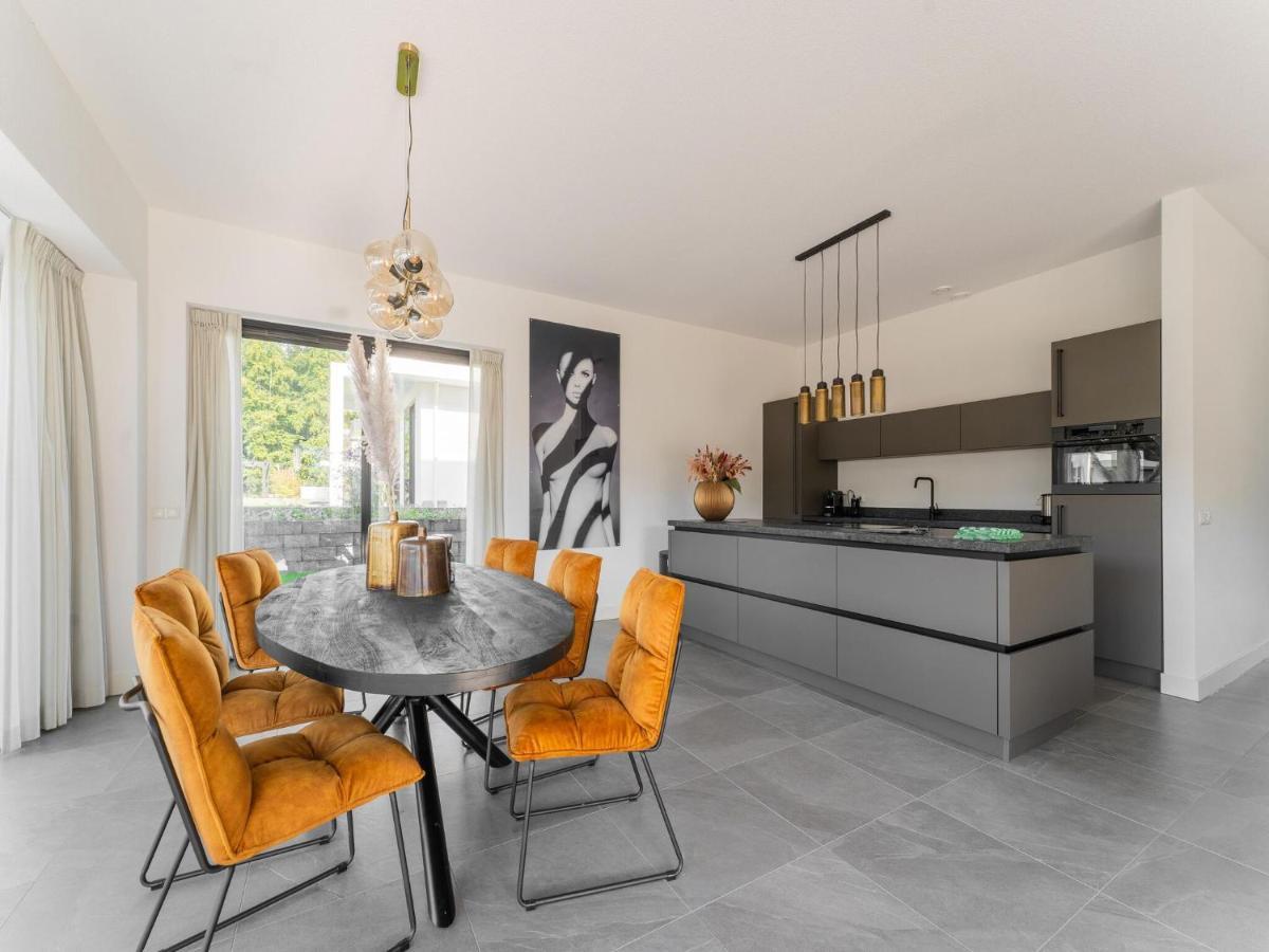 Beautiful Water Villa In Harderhaven With A Jetty Zeewolde Exteriér fotografie