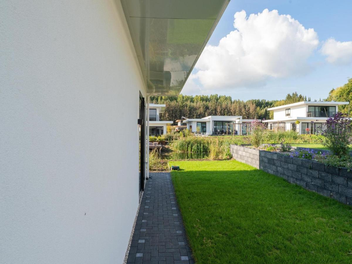 Beautiful Water Villa In Harderhaven With A Jetty Zeewolde Exteriér fotografie