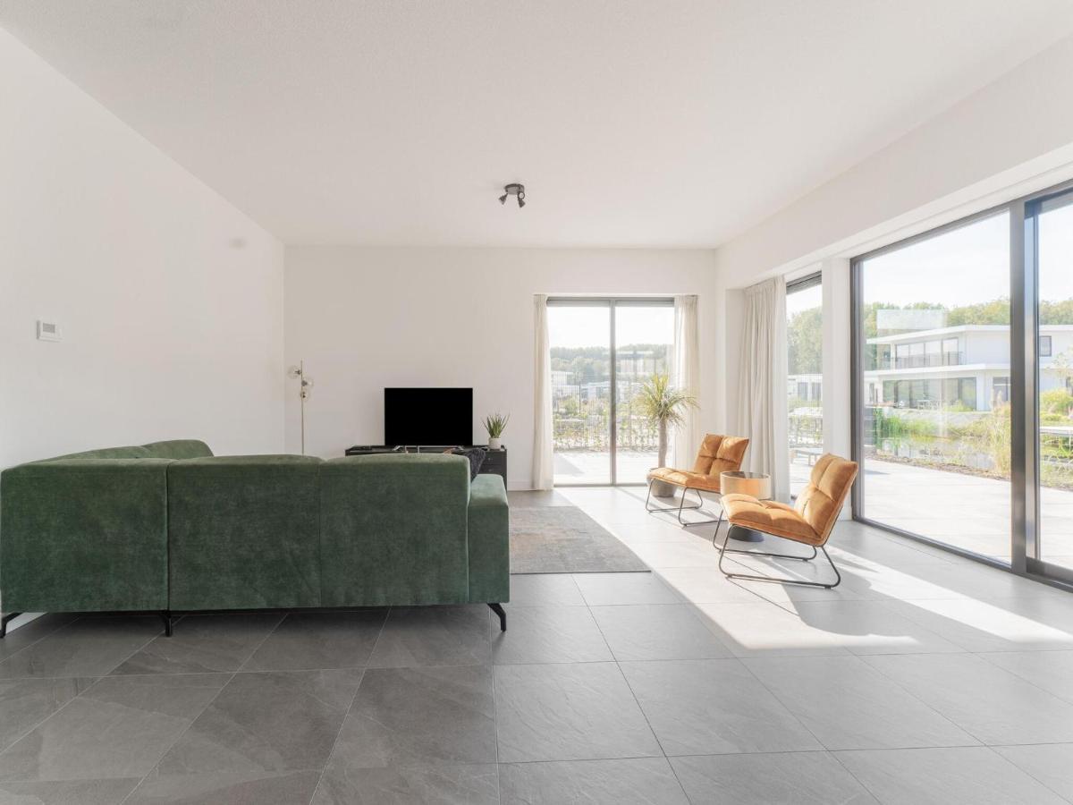 Beautiful Water Villa In Harderhaven With A Jetty Zeewolde Exteriér fotografie